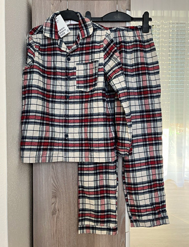 Schlafanzug aus flanell - aus,